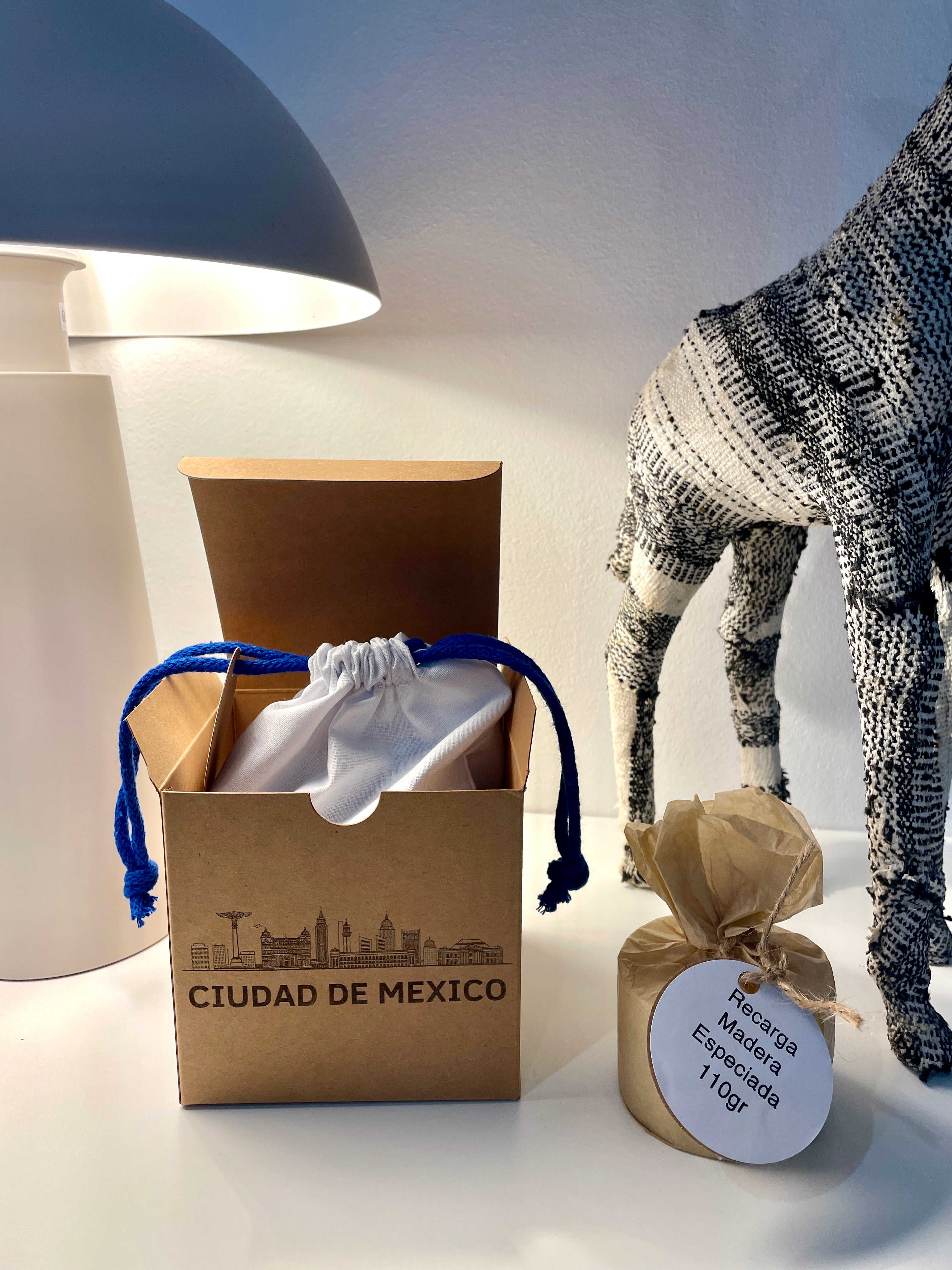 Pack Recarga + Vela Aromática Ciudad de México 110gr