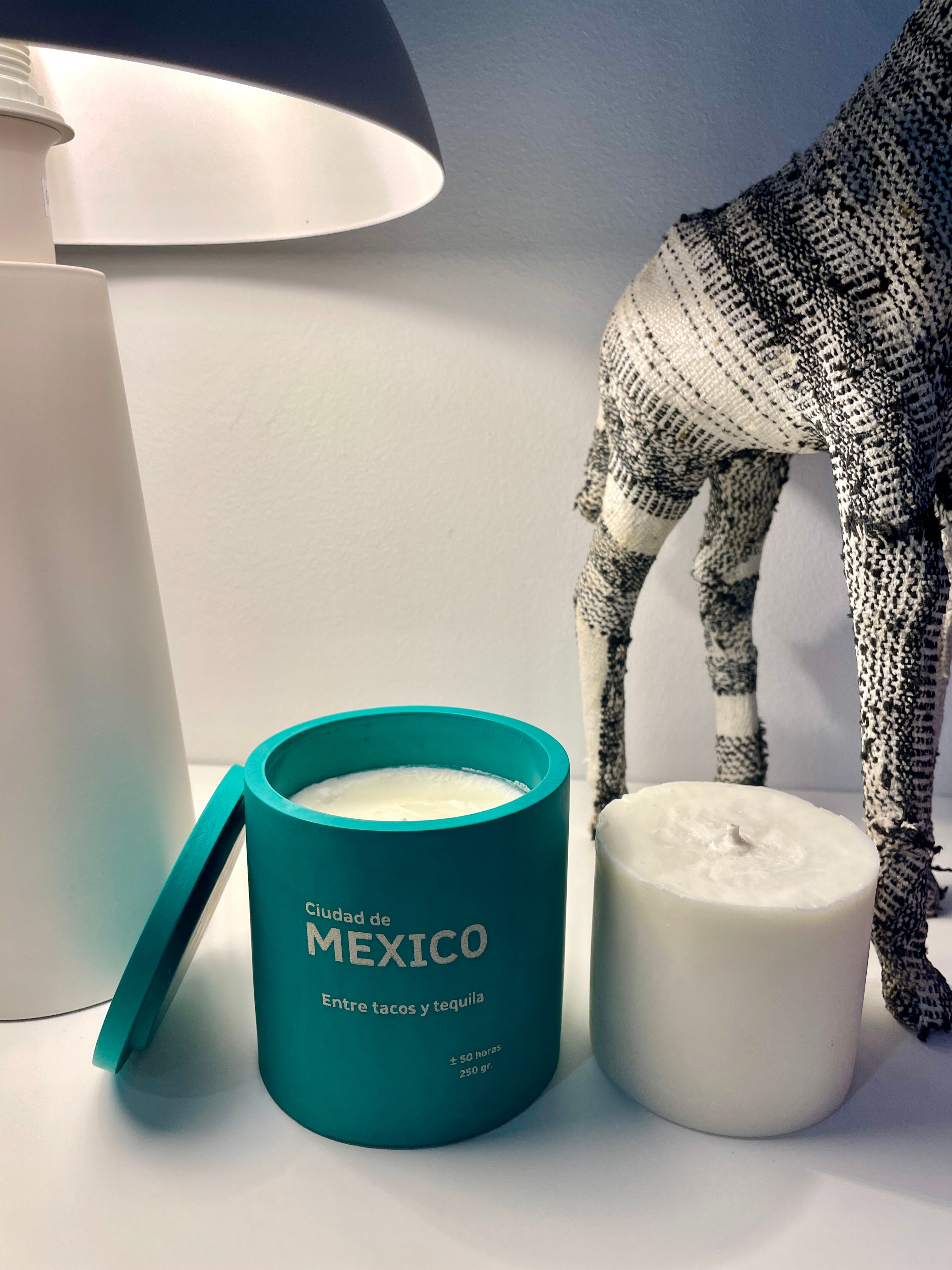 Pack Recarga + Vela Aromática Ciudad de México 250gr