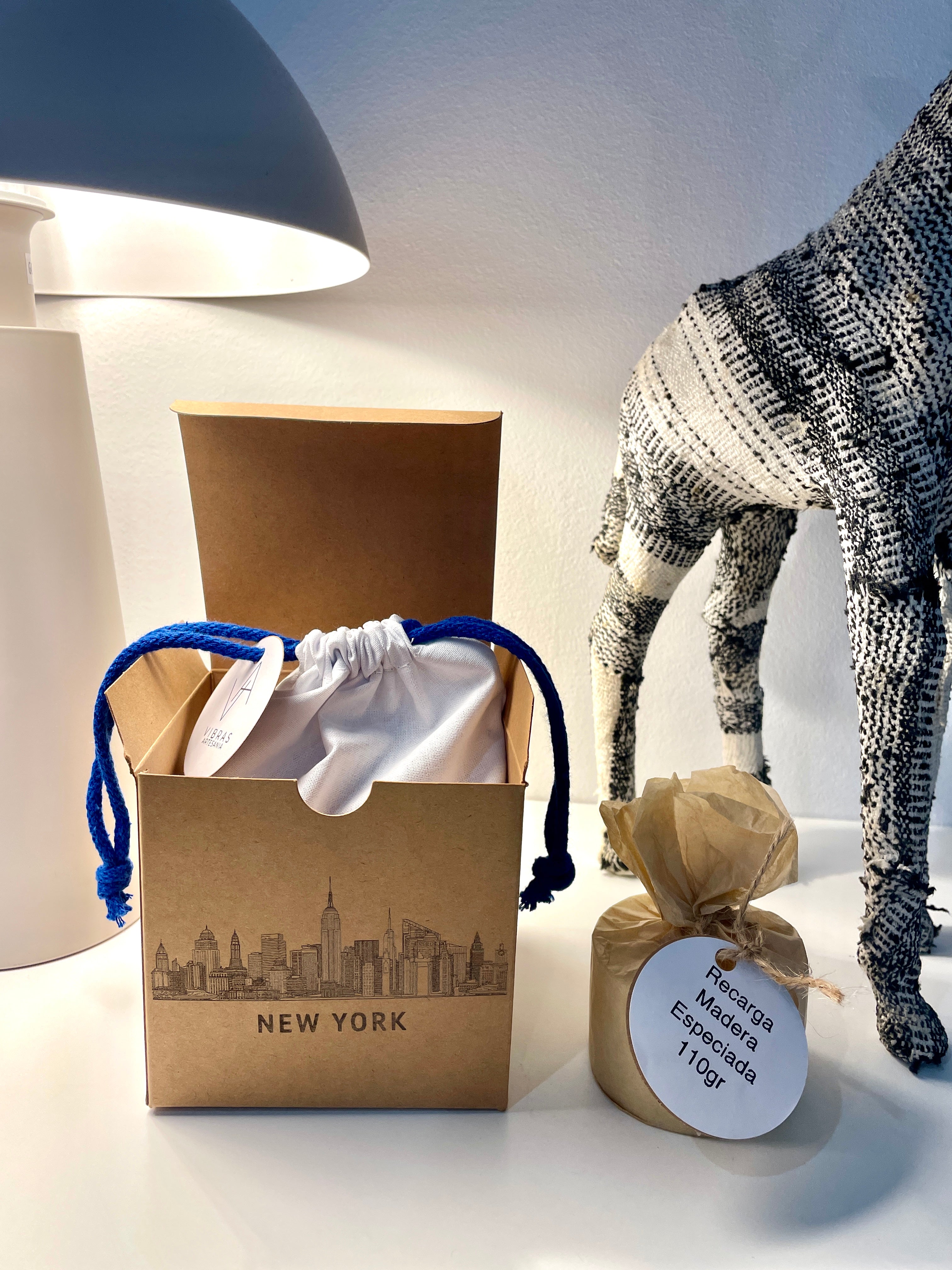 Pack Recarga + Vela Aromática Nueva York 110gr