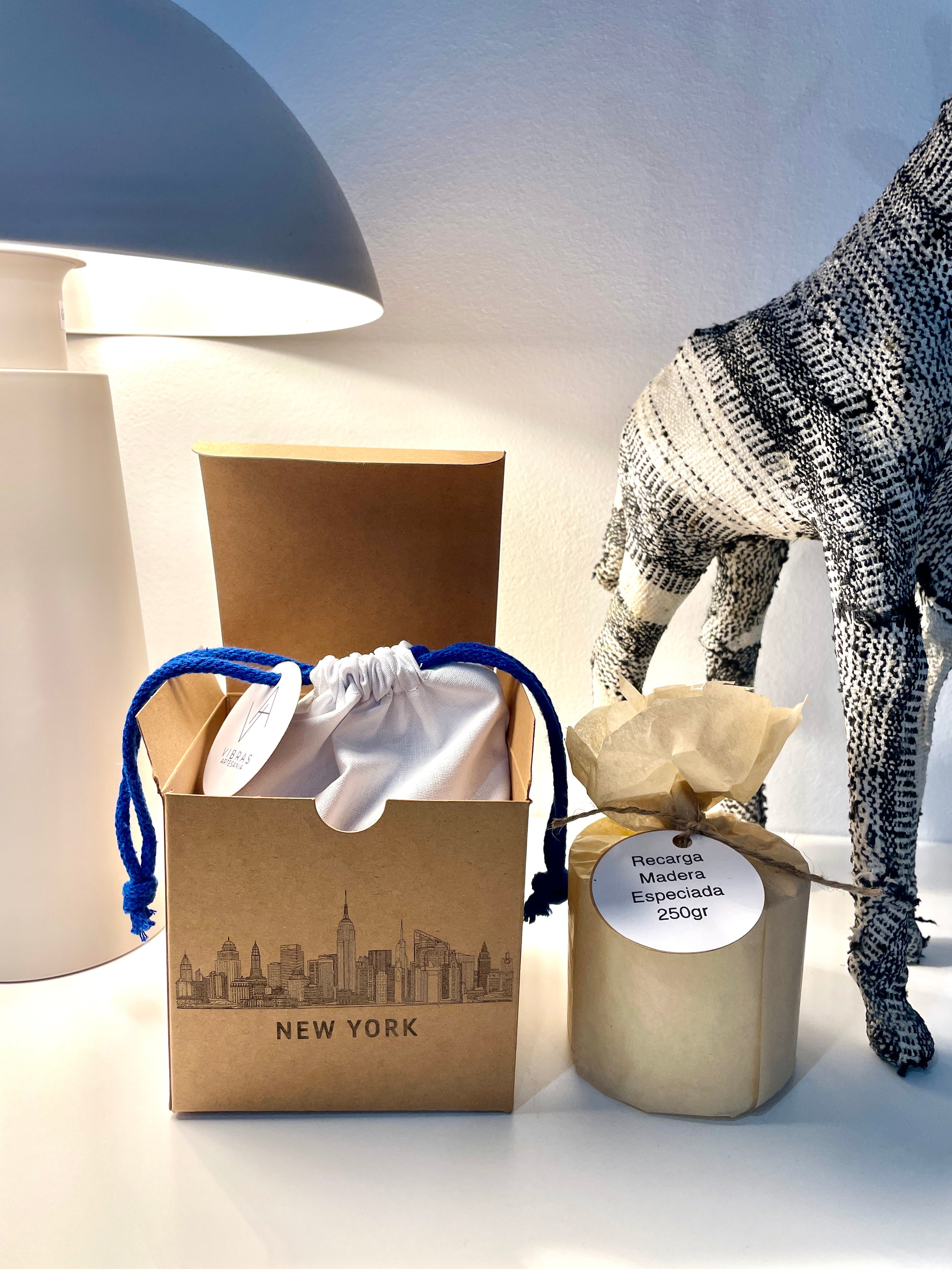 Pack Recarga + Vela Aromática Nueva York 250gr