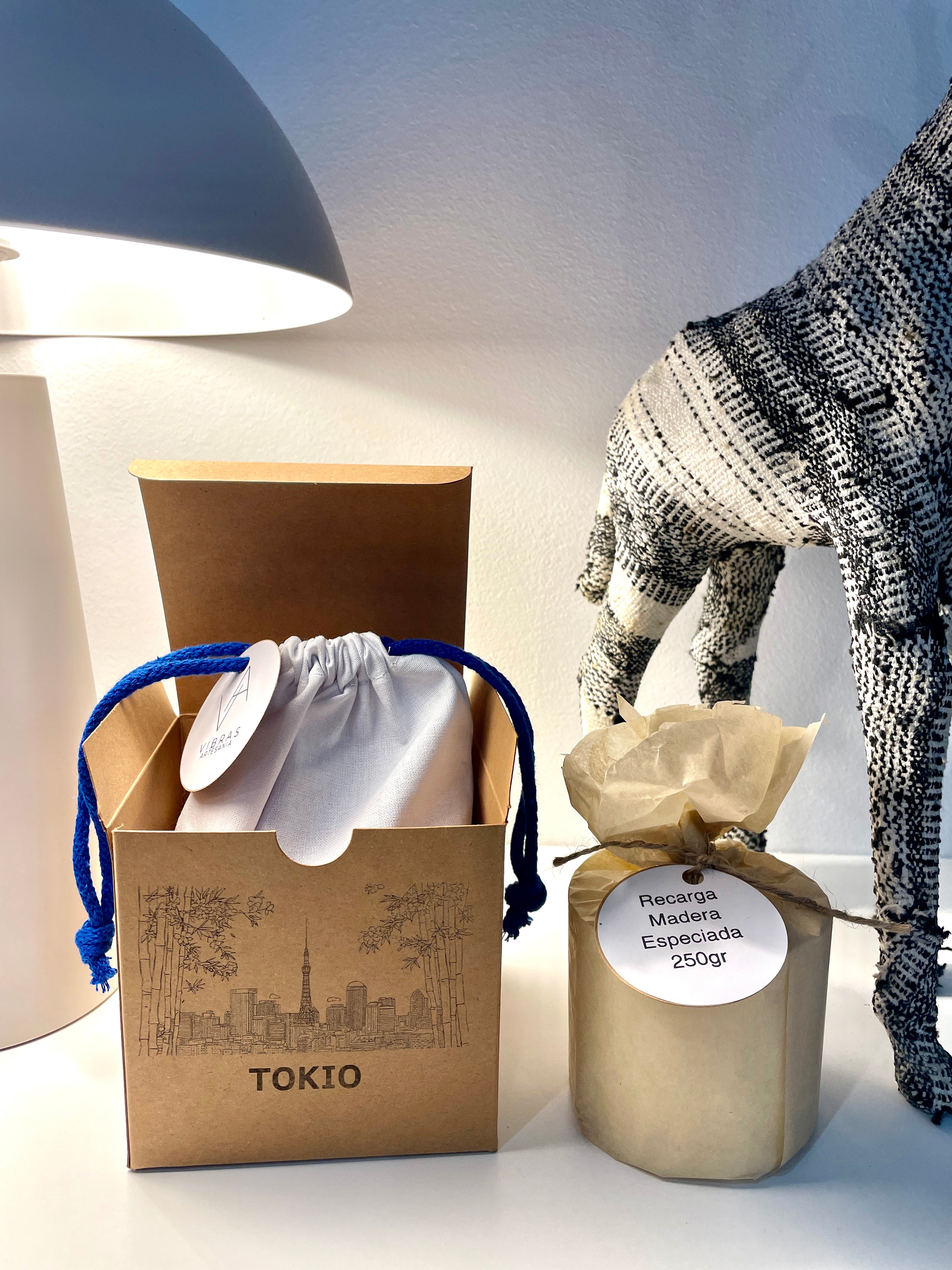 Pack Recarga + Vela Aromática Tokio 250gr