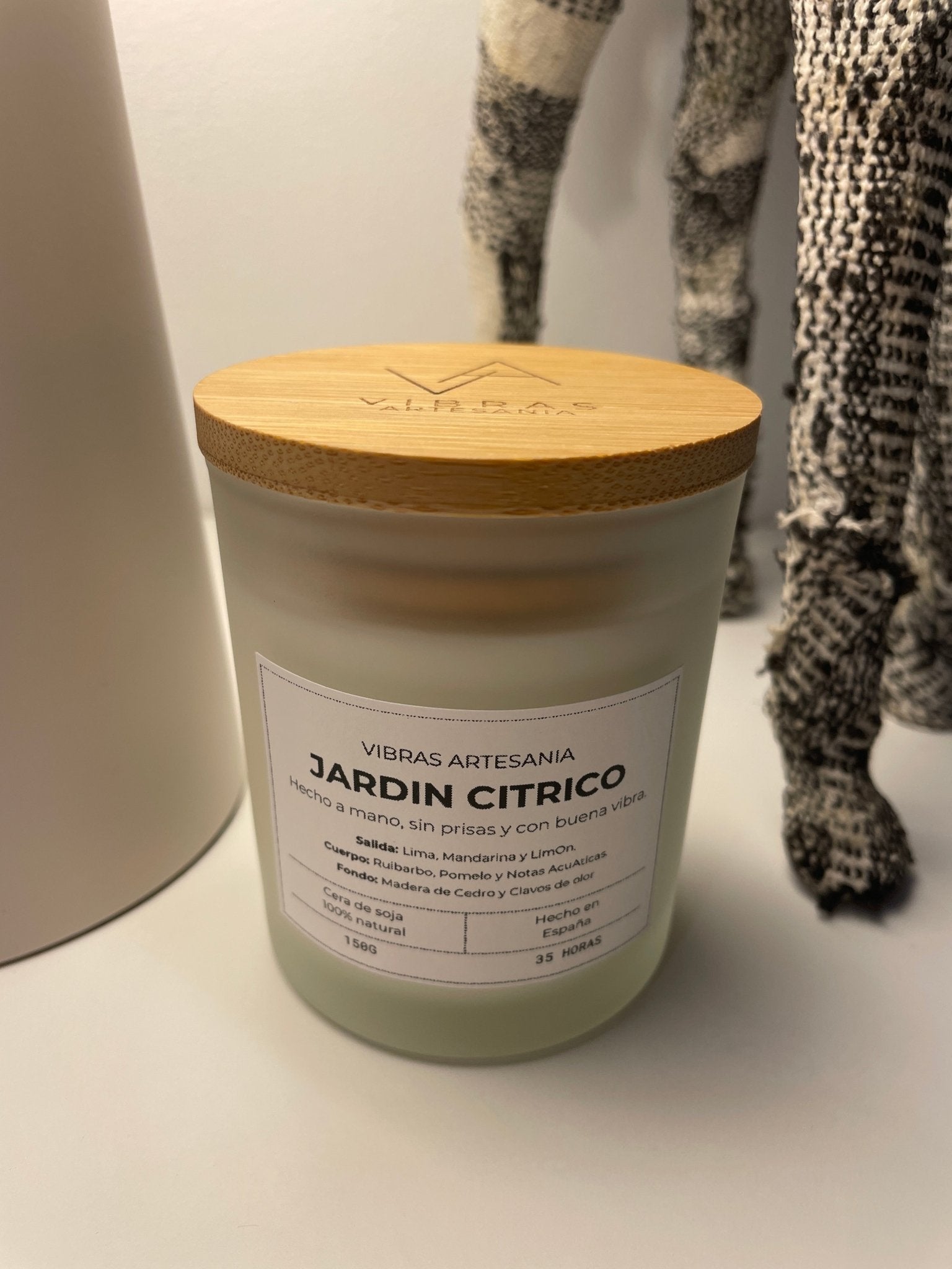 Vela Aromática Jardin Cítrico 150gr - Vibras Artesanía