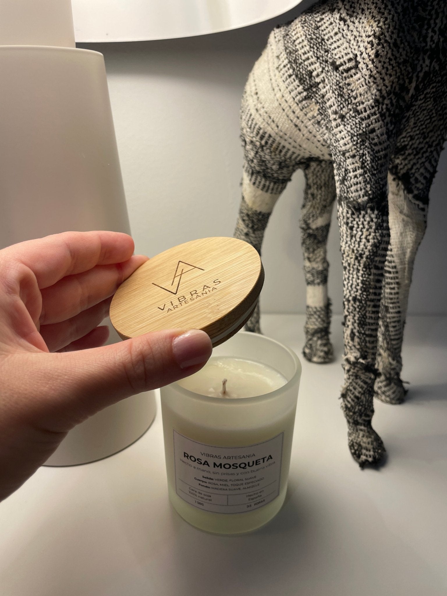 Vela Aromática Rosa Mosqueta 150gr - Vibras Artesanía